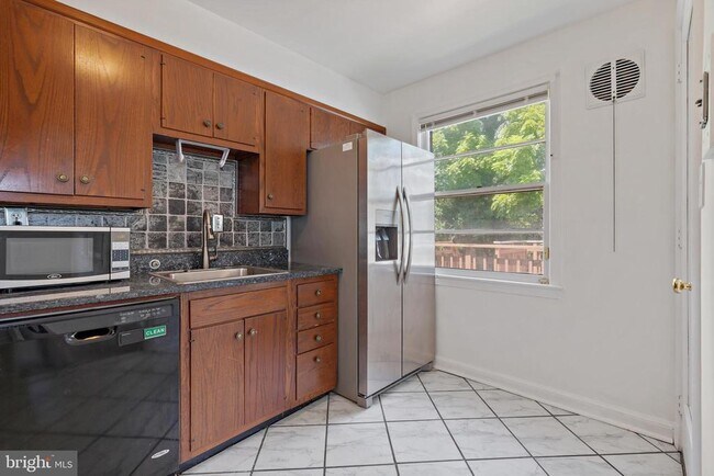 Foto del edificio - 4145 6th St S