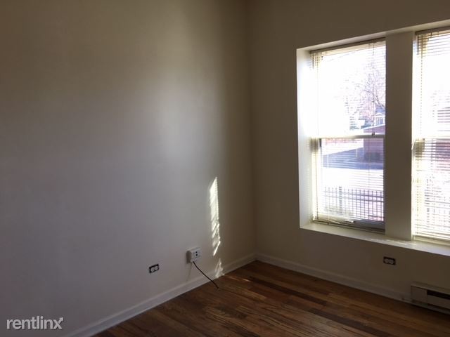 Building Photo - 160 Kimball St