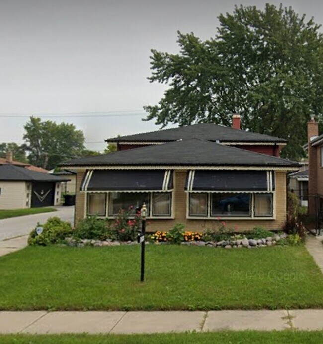 Front View - 16043 Marshfield Ave