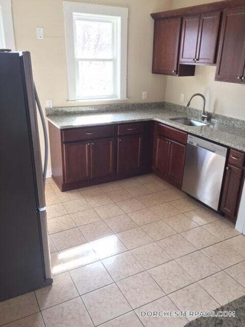 Foto del edificio - 139 E Cottage St