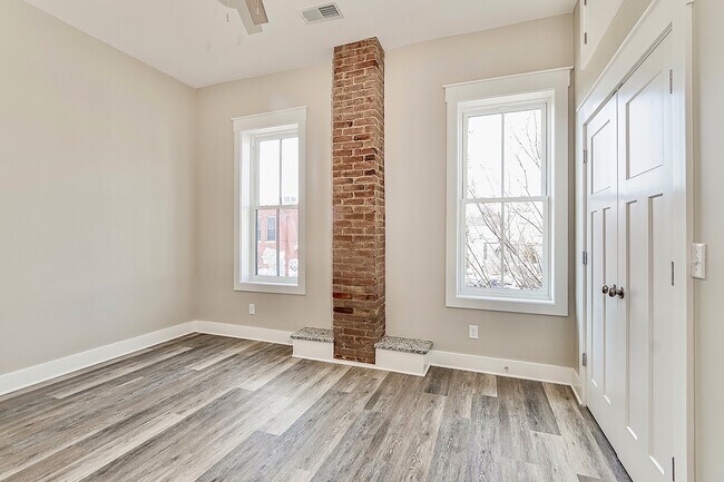 Foto del edificio - 1600 Bardstown Rd