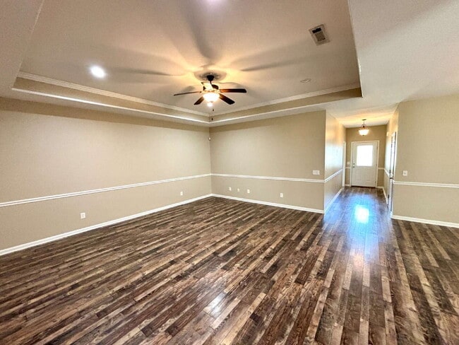 Building Photo - FOR RENT in Enterprise, AL!!