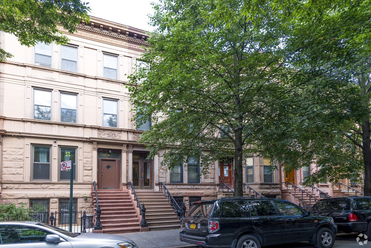Foto principal - 5 Arlington Pl