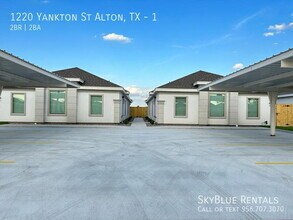 Building Photo - 1220 S Yankton St