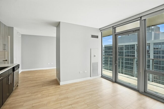 Building Photo - 357 E Wacker Dr