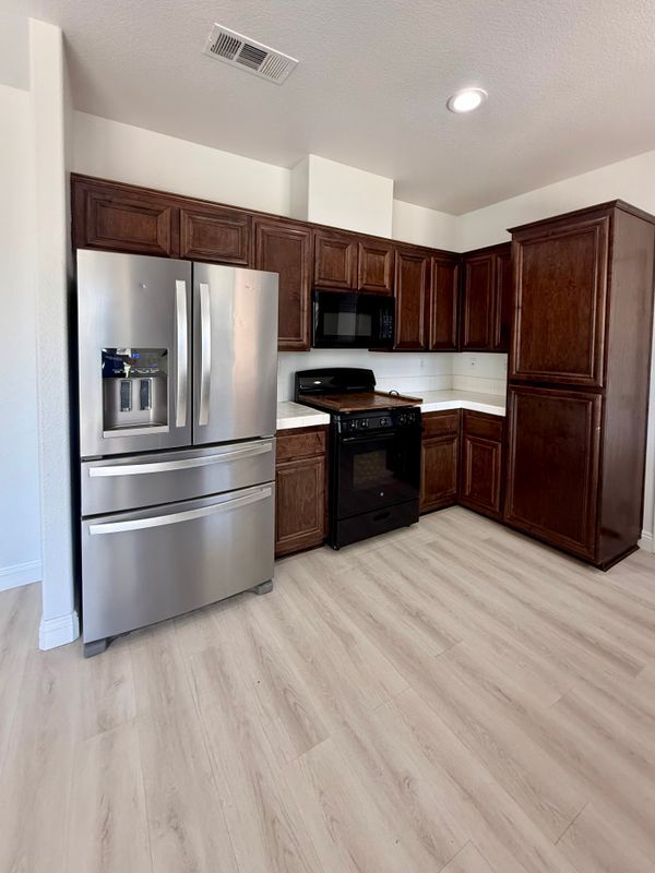 Foto del edificio - 1193 Woodburn Cir