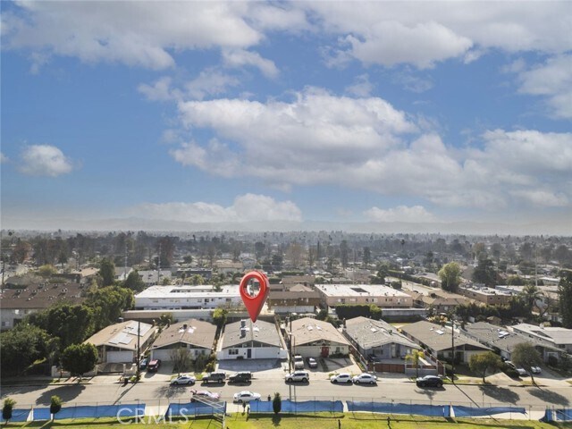 Foto del edificio - 13010 Hartland St