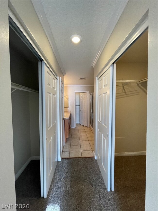 Foto del edificio - 985 Blossom Meadows Pl