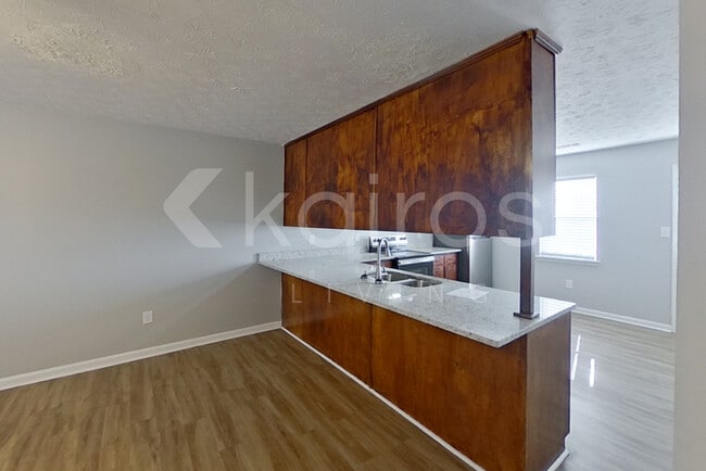 Foto del edificio - 168 Deer Pkwy