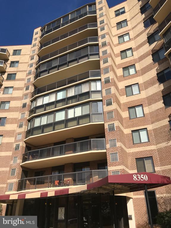 Foto del edificio - 8350 Greensboro Dr