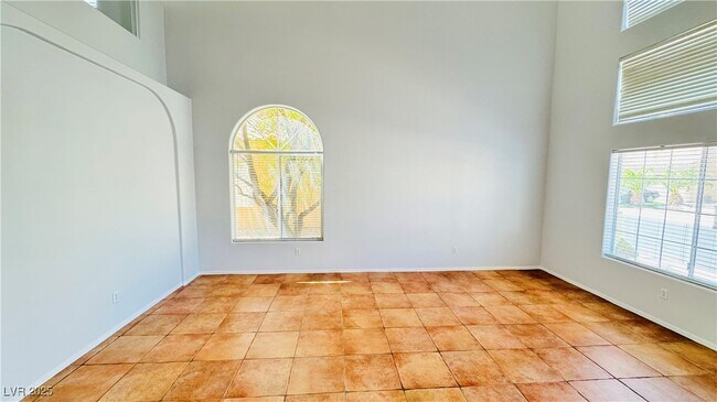 Foto del edificio - 1586 Peaceful Pine St