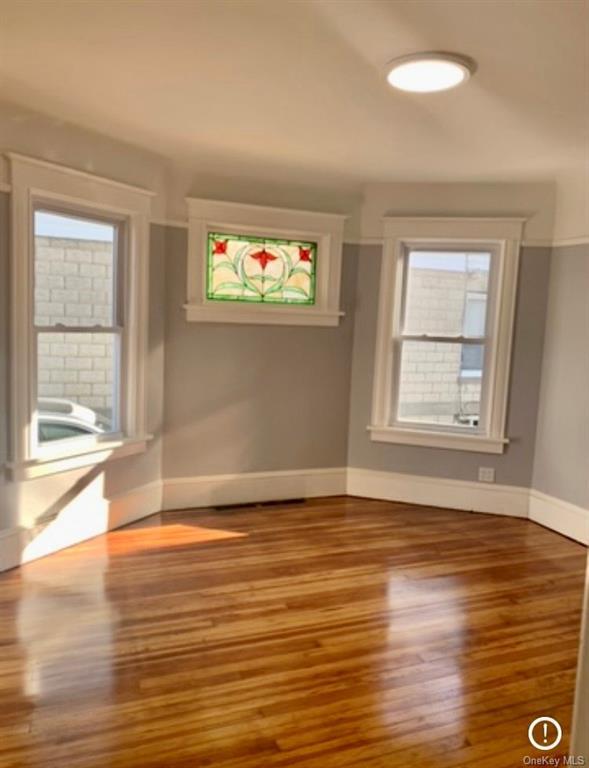 Building Photo - 30 Manitou Ave