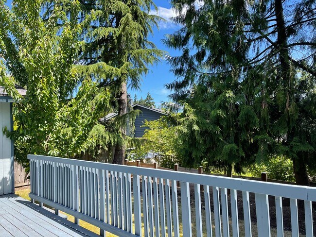 Foto del edificio - CLICK "REQUEST A TOUR" NOW!