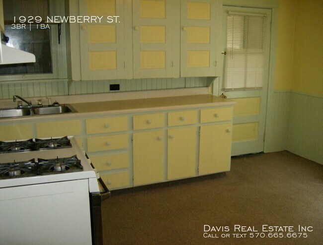 Building Photo - 3 Bedroom Duplex in Newberry