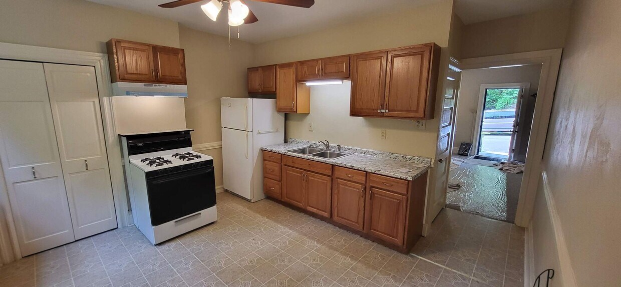 Primary Photo - McKnight Observatory Hill - 2 BR Single Fa...