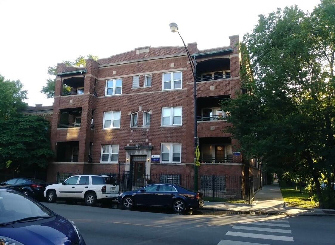 Foto principal - 2722 N Kimball Ave