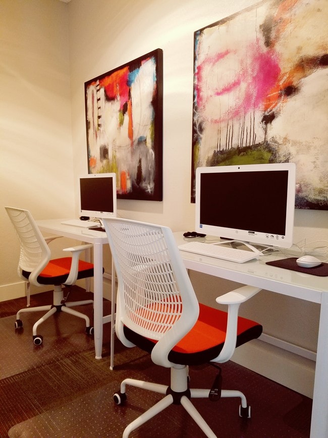 Business Center - Brier Woods