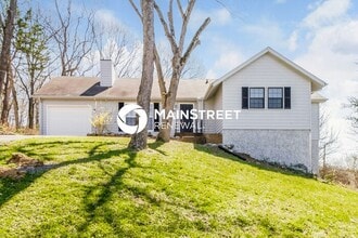 Building Photo - 5001 Pebble Creek Dr