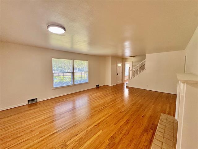 Building Photo - 822 Edgewood Pl