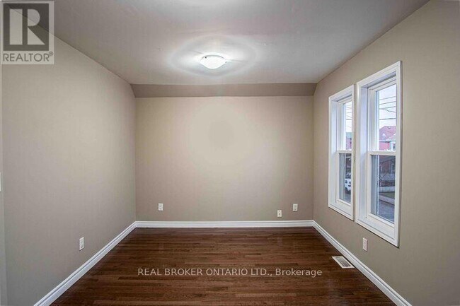 Building Photo - 57 Francis St