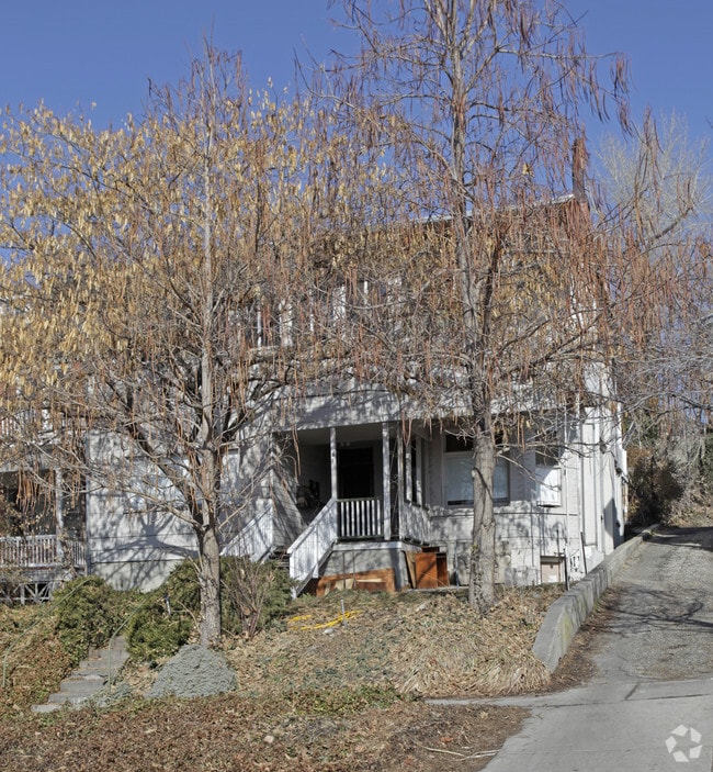 Building Photo - 41 E 200 N