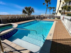 Building Photo - 663 Nautilus Ct