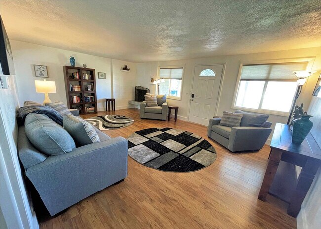 Foto del edificio - 10499 S Carnation Dr