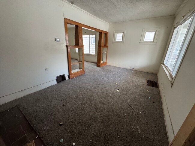 Foto del edificio - 5236 Lemay St