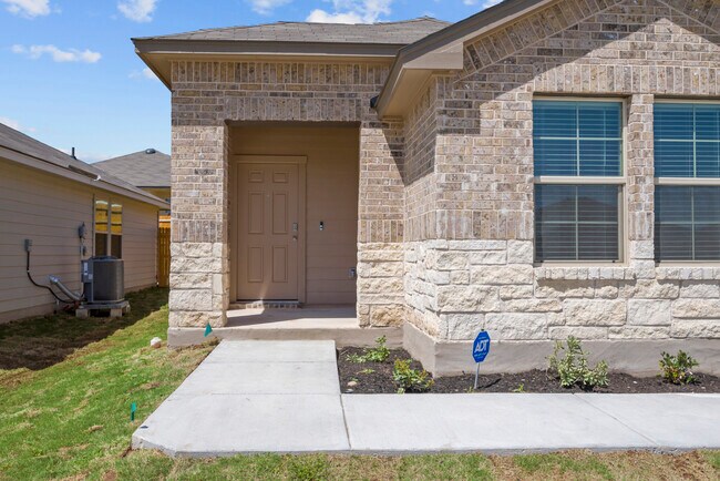 Foto del edificio - 1318 Eaton Dr