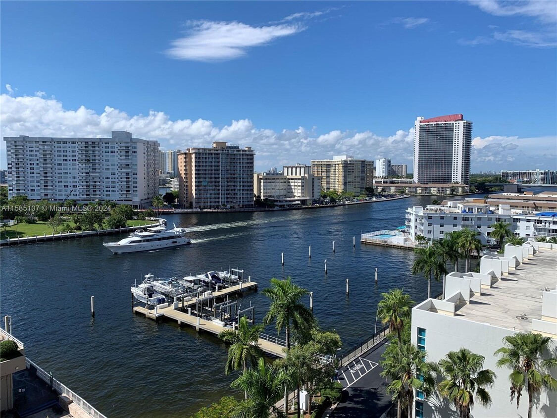 Primary Photo - 1965 S Ocean Dr