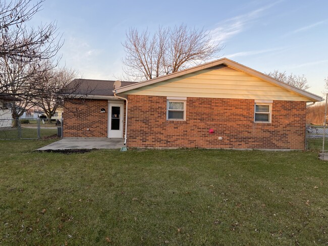 Building Photo - 1177 Bay Circle St
