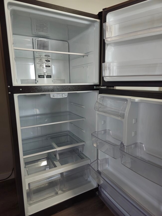 Foto del edificio - 211 W Ave 26