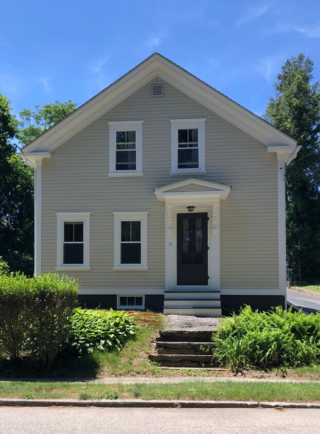 17 Rector St Unit 1, East Greenwich, RI 02818 Apartments in East