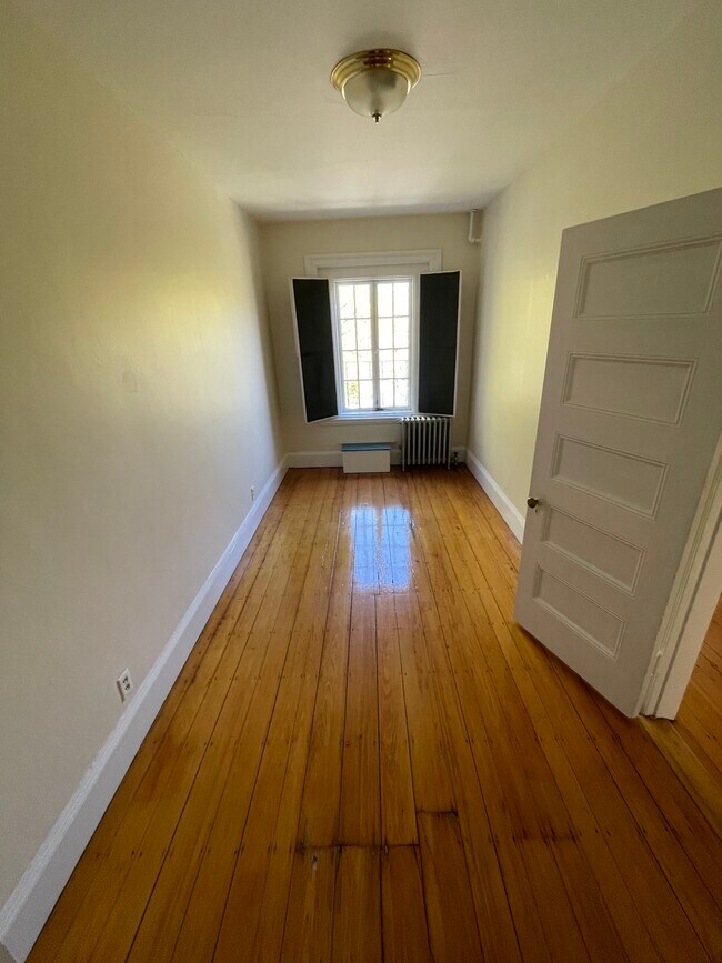 Foto del edificio - 1067 Beacon St