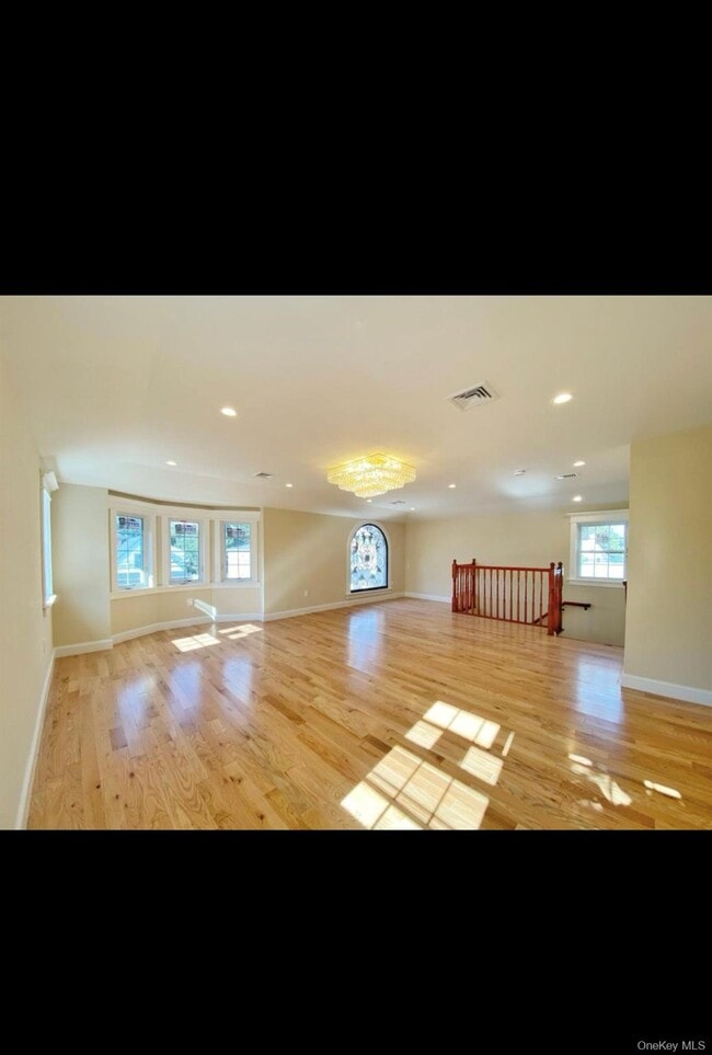 Building Photo - 114-85 177th Pl