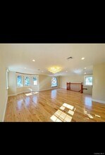 Building Photo - 114-85 177th Pl