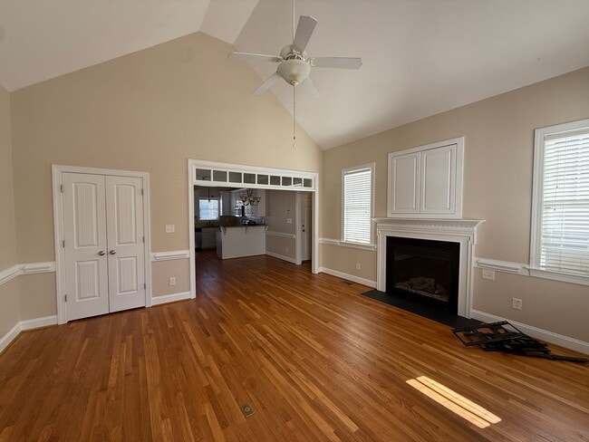 Building Photo - 2806 Canal Dr NW