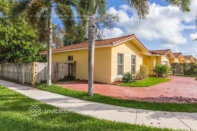 Foto del edificio - 18001 SW 139th Path