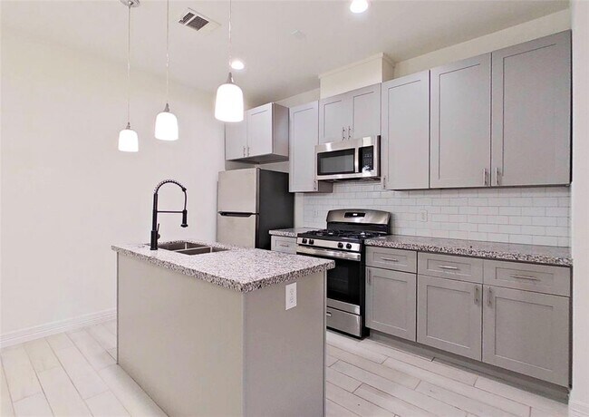 Foto del edificio - 7209 Carver Rd