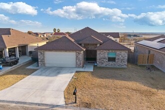 Building Photo - 306 Javier Dr