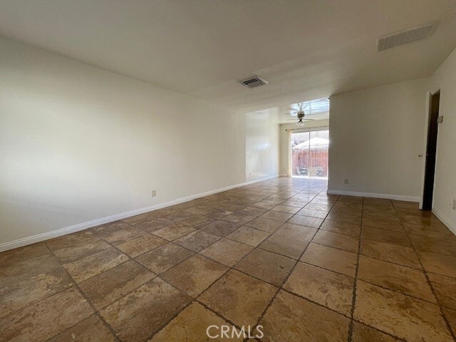 Foto del edificio - 17135 Roscoe Blvd