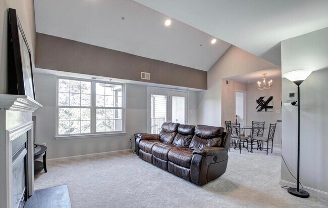 Building Photo - 4104 Monument Ct