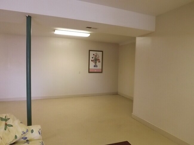 Foto del edificio - 11759 National Rd