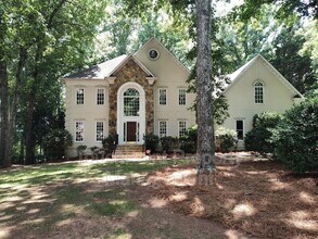 Building Photo - 4200 Old Course Dr