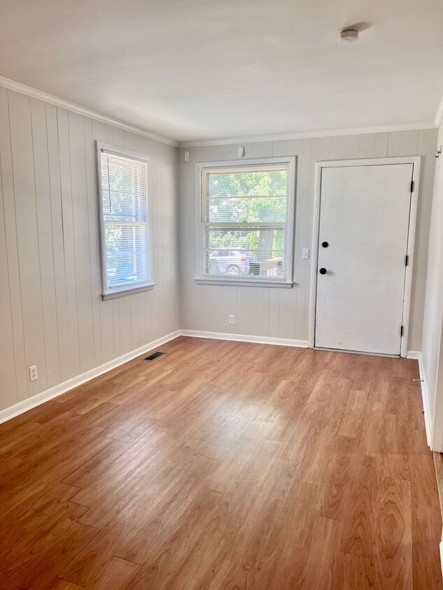 Photo - 1208 Chester Avenue