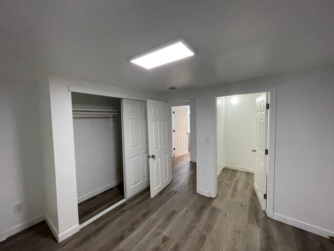 Foto del edificio - 5390 SW Main Ave