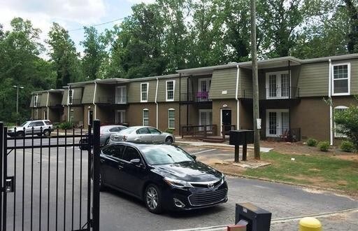 Primary Photo - Golden Apartments in Decatur