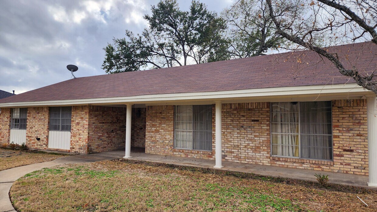 3512 Spring Ln, Bryan, TX 77802 House Rental in Bryan, TX