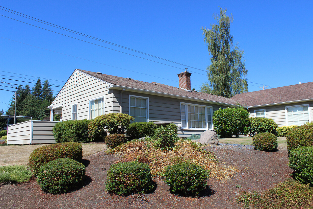 Foto principal - 8025-8027 SW Northvale Wy
