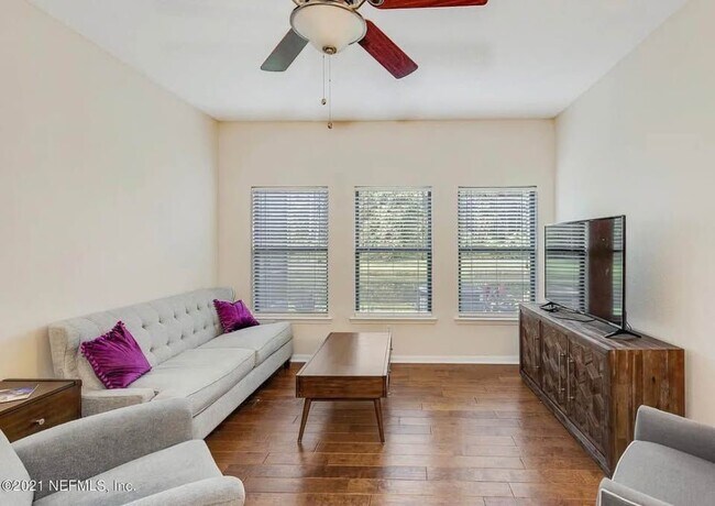 Foto del edificio - 774 Ginger Mill Dr